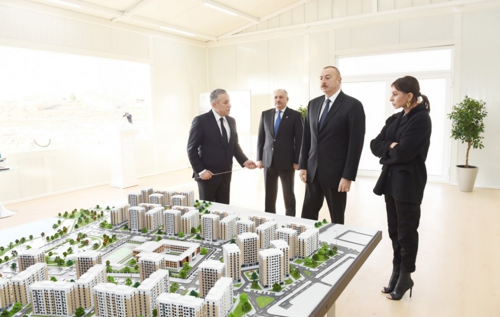 Le complexe résidentiel de Yassamal de l’Agence nationale pour la construction de logements est inauguré Le président Ilham Aliyev et la première dame Mehriban Aliyeva ont participé à l’inauguration VIDEO
