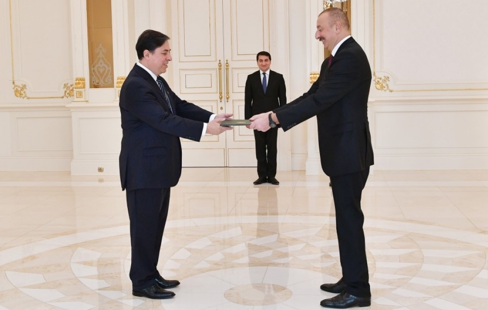 Prezident İlham Əliyev Braziliyanın Azərbaycanda yeni təyin olunmuş səfirinin etimadnaməsini qəbul edib YENİLƏNİB VİDEO