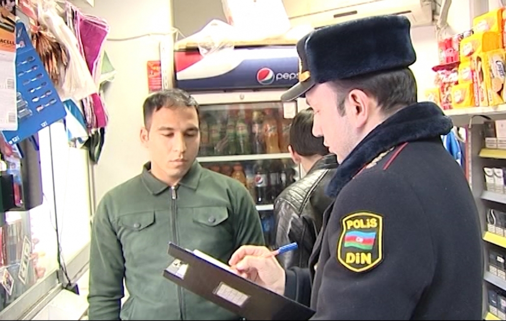 Nərimanov və Nizami rayonlarında yetkinlik yaşına çatmayanlara tütün məmulatları satan şəxslər cərimələniblər VİDEO