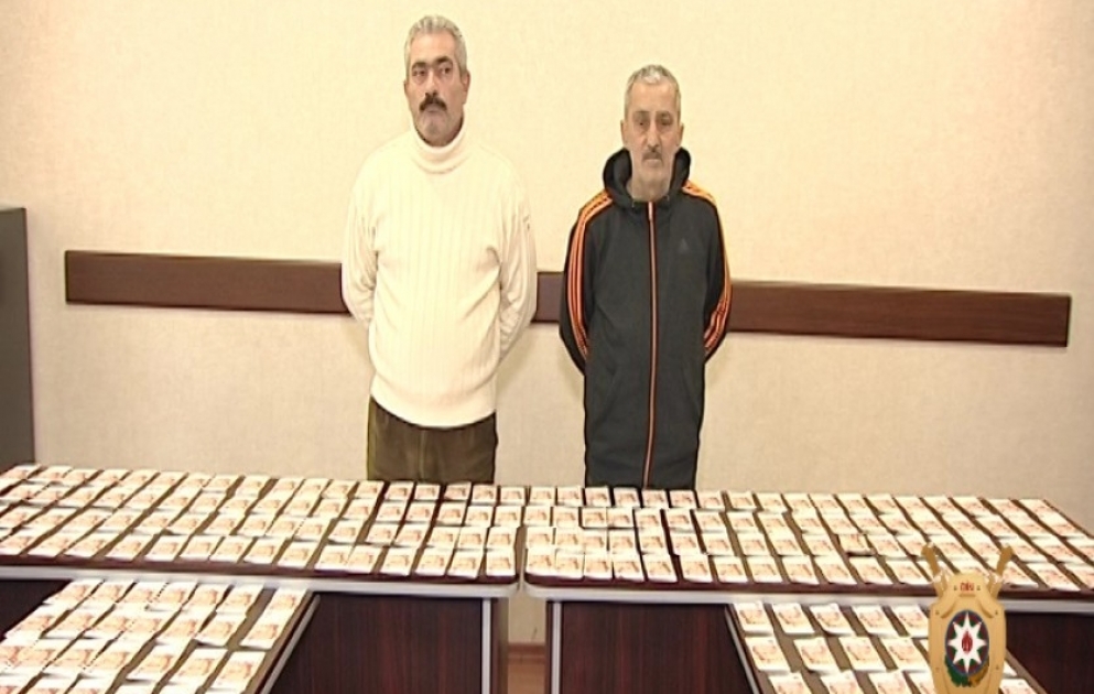 Bir milyon saxta rus rublunu satmaq istəyən şəxslər saxlanılıb VİDEO