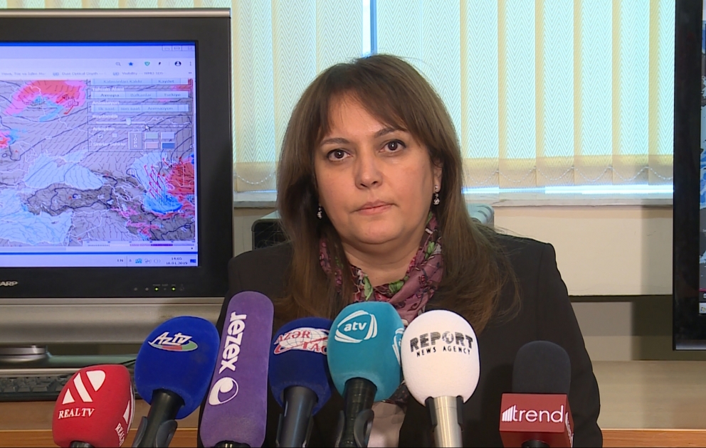 Hazırda Bakıda və Abşeron yarımadasında küləyin sürəti saniyədə 18-20 metrdən artıq deyil VİDEO