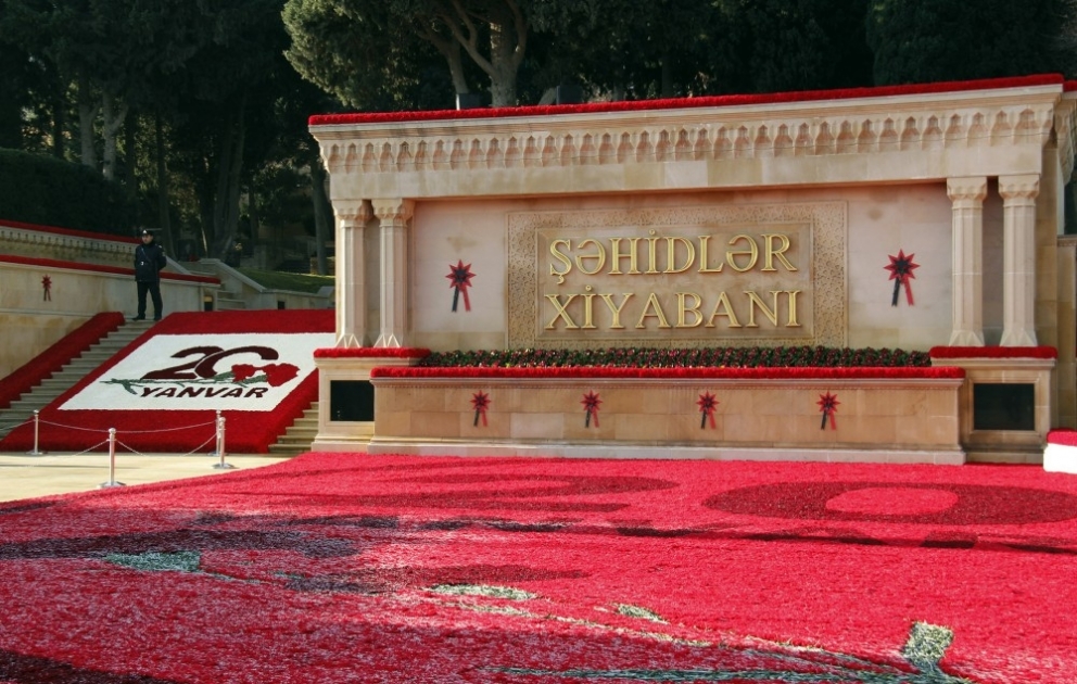 Azərbaycan xalqı 20 Yanvar şəhidlərinin xatirəsini ehtiramla anır VİDEO