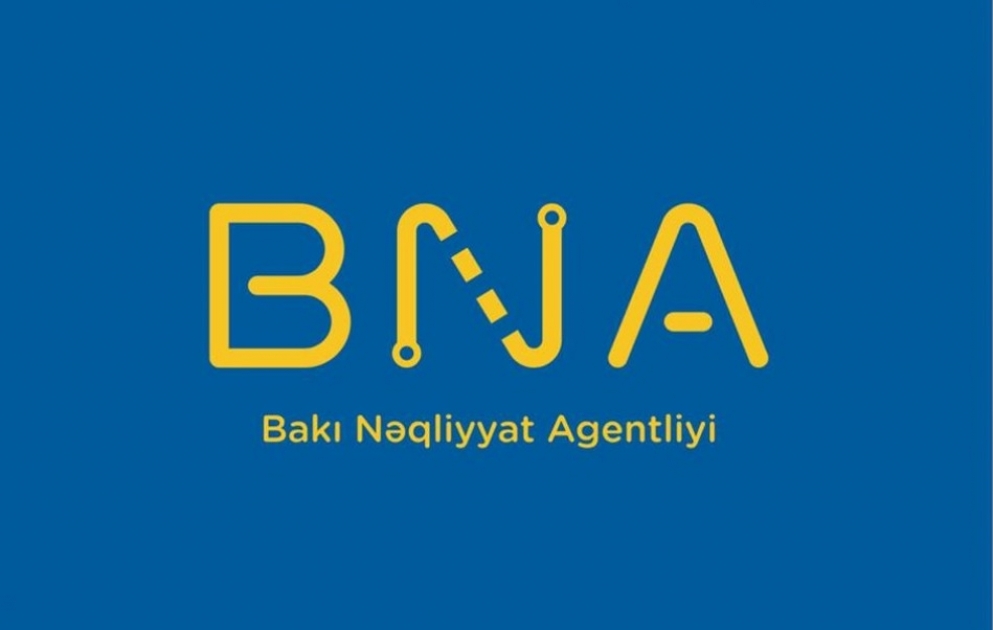 Бакинское транспортное агентство предупредило водителей и пешеходов в связи с туманом ВИДЕО
