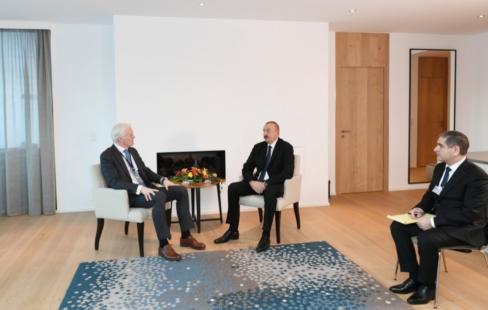President Ilham Aliyev met with Microsoft vice president VIDEO