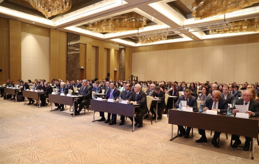 Bakıda “Gənclərin məşğulluğu: işəgötürənlərin baxışı, çağırışlar və perspektivlər” mövzusunda konfrans işə başlayıb VİDEO