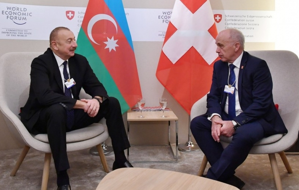 Treffen zwischen Präsident Ilham Aliyev dem Schweizer Bundespräsidenten Ueli Maurer in Davos VIDEO