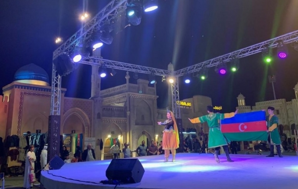 Əbu-Dabidə beynəlxalq festivalda Azərbaycan pavilyonu maraq doğurub VİDEO