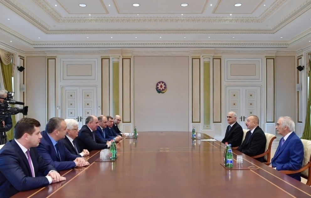 Президент Ильхам Алиев принял делегацию под руководством главы Карачаево-Черкесской Республики России ВИДЕО