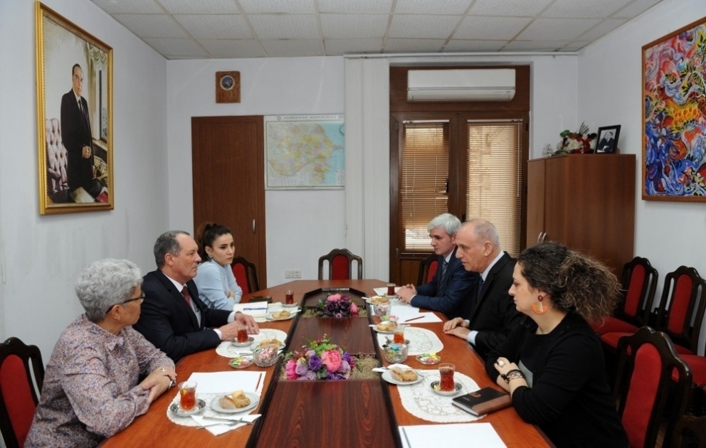 Kubas Botschafter in Aserbaidschan besucht AZERTAC VIDEO