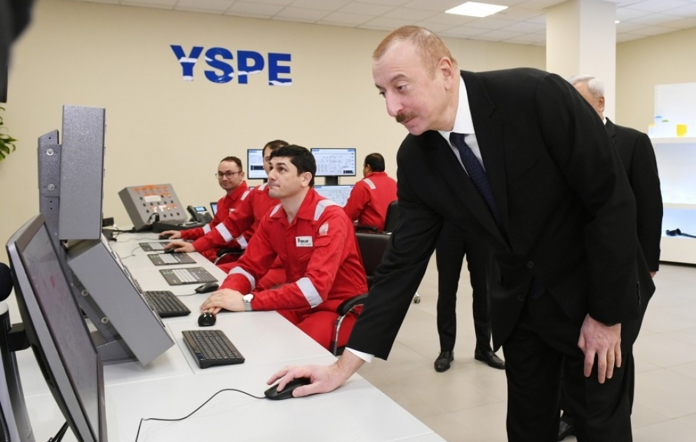 Präsident Ilham Aliyev weiht Polymeranlage “SOCAR Polymer“ in Sumgayit ein VIDEO