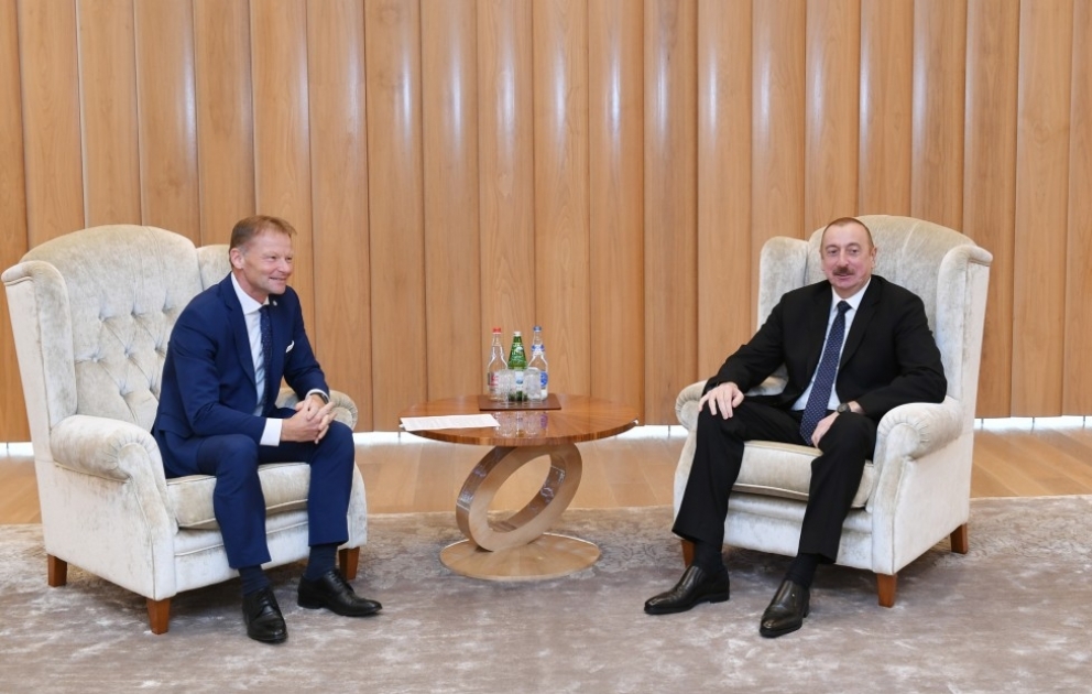 Президент Ильхам Алиев встретился с вице-президентом Европейского инвестиционного банка  ОБНОВЛЕНО ВИДЕО