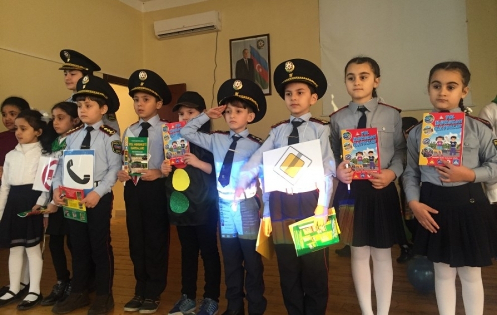 Məktəb yaşlı uşaqların nəqliyyat vasitələri tərəfindən vurulması halı azalıb VİDEO