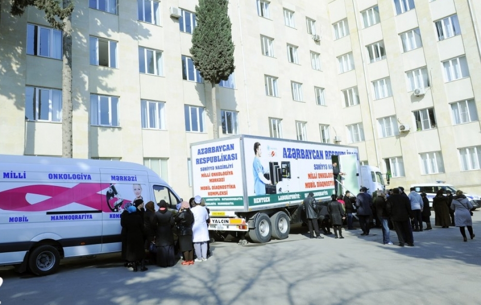 Binəqədi rayonunda sakinlərin onkoloji müayinəsi aparılıb VİDEO