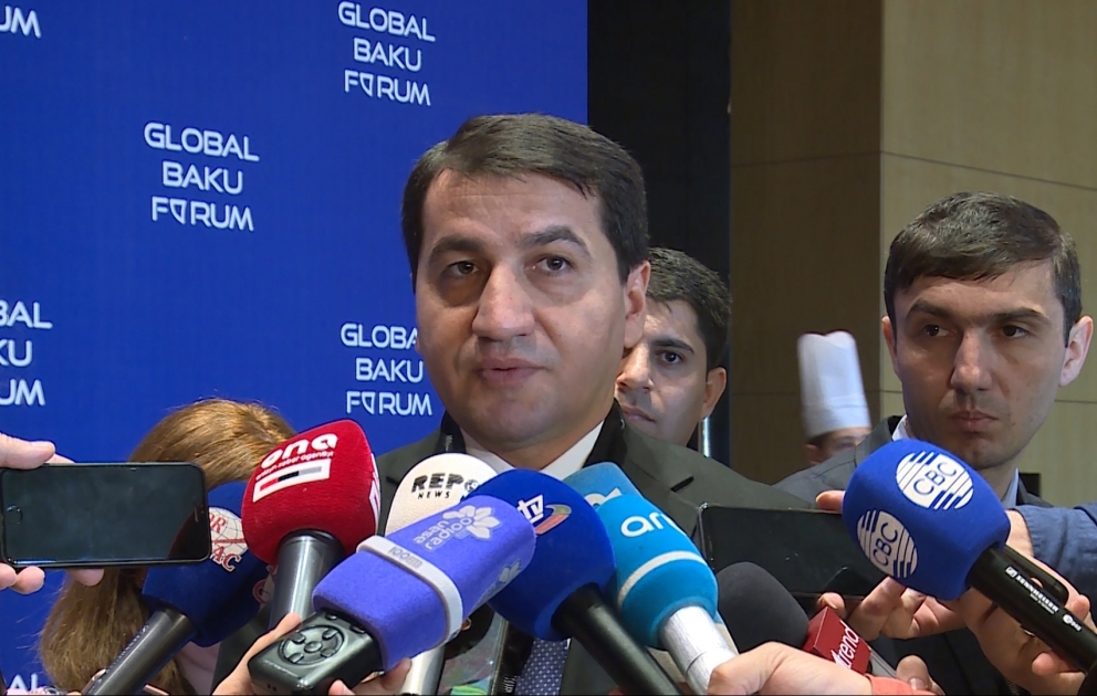 Hikmət Hacıyev: Minsk qrupunun həmsədrlərinin son bəyanatı məhz Ermənistana ünvanlanıb VİDEO