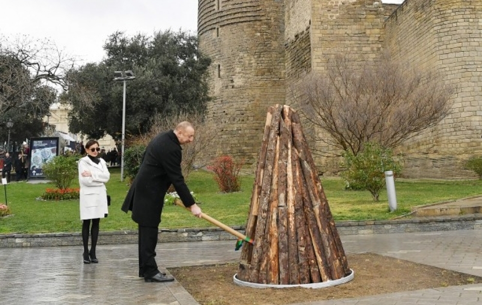 Prezident İlham Əliyev Novruz bayramı münasibətilə ümumxalq şənliyində iştirak edib  YENİLƏNİB 2 VİDEO