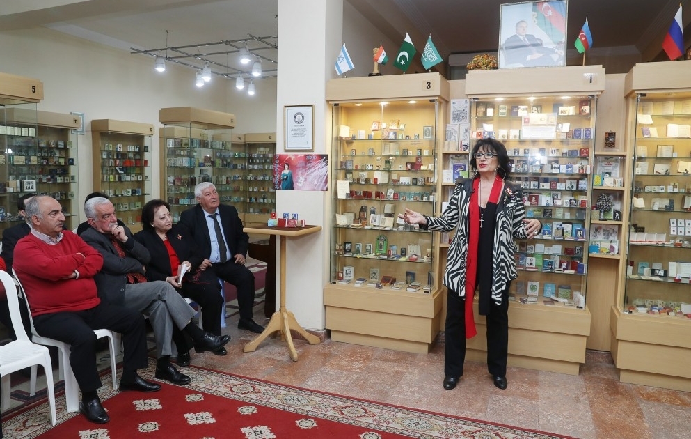 Miniatür Kitab Muzeyində məşhur bolqarıstanlı müğənni Yordanka Xristova ilə görüş keçirilib VİDEO