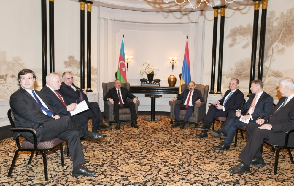 Azerbaijani President met with Armenian Prime Minister in Vienna VIDEO