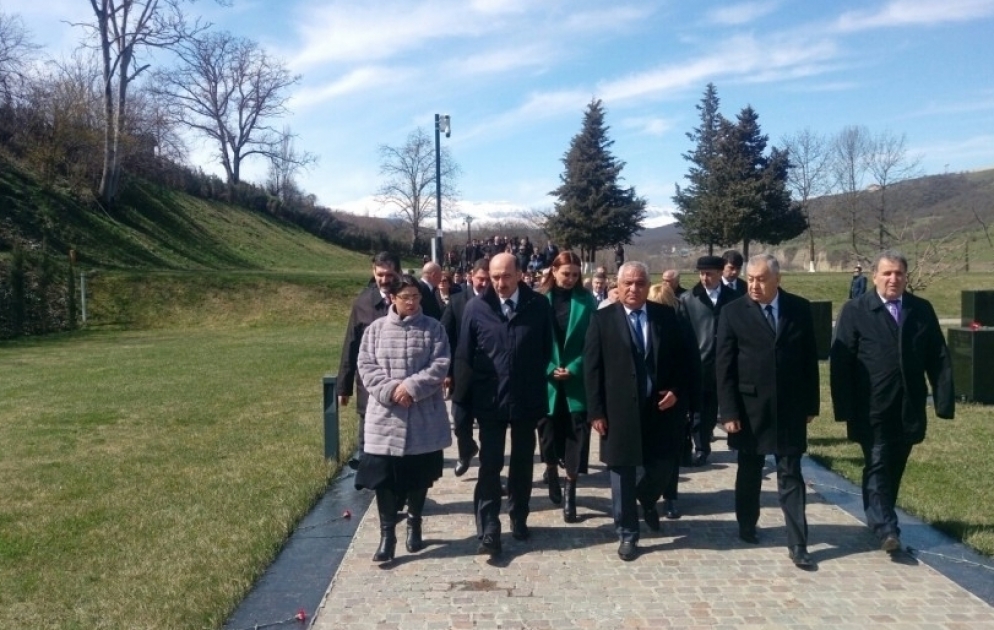 Azərbaycanlıların soyqırımının 101-ci ildönümü ilə bağlı Quba Soyqırımı Memorial Kompleksində konfrans keçirilib  YENİLƏNİB  VİDEO