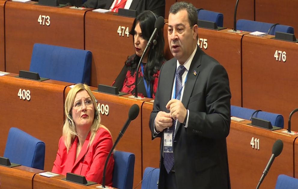 Səməd Seyidov: “Nazirlər Komitəsi Ermənistanın Avropa İnsan Hüquqları Məhkəməsinin qərarına riayət etməsi üçün hansı addımları atır?” VİDEO