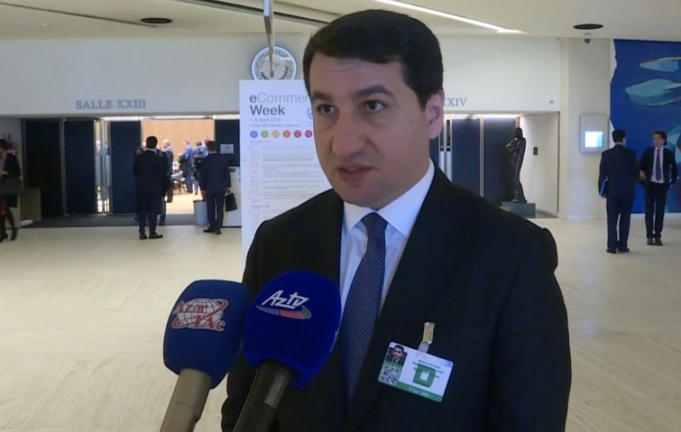 Hikmət Hacıyev: İşğal olunmuş ərazilərimizdə qeyri-qanuni fəaliyyətlər problemi ilə bağlı tədbirlər davam etdiriləcək VİDEO