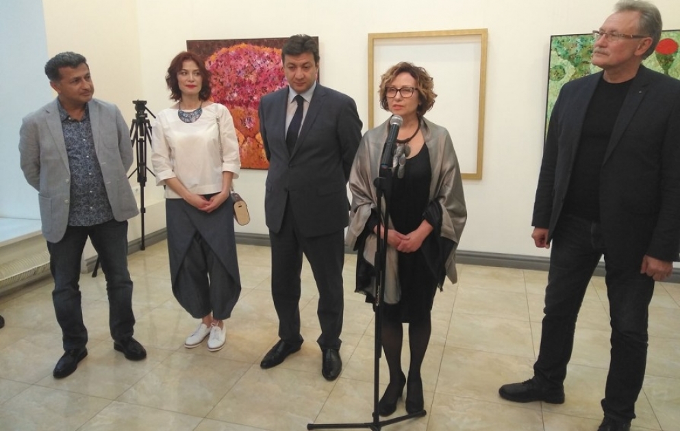 В Киеве открылась персональная выставка азербайджанского художника ВИДЕО
