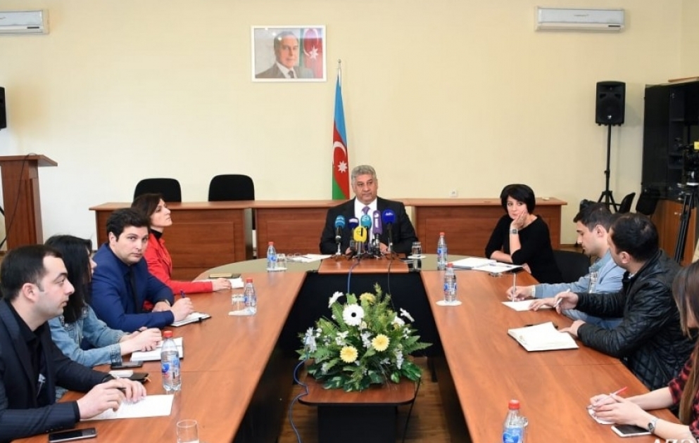 Nazir Azad Rəhimov Formula 1 SOCAR Qran-Prisi ərəfəsində jurnalistlərlə görüşüb VİDEO