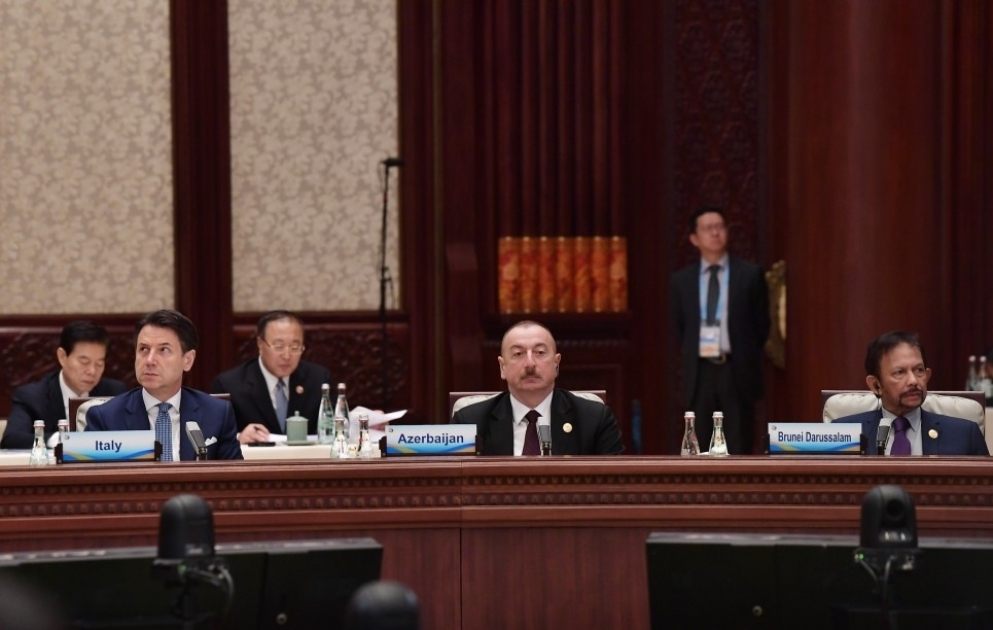 Le forum pour la coopération internationale « Une ceinture, une route » a poursuivi son travail à Pékin  Le président azerbaïdjanais Ilham Aliyev a participé au forum VIDEO