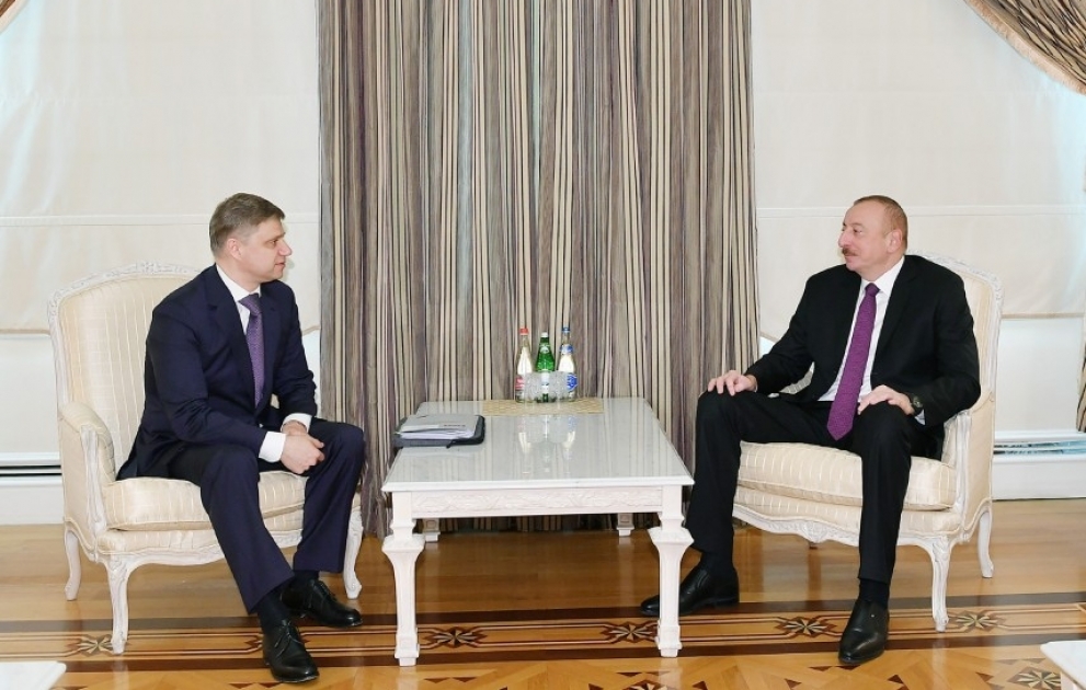 Le président azerbaïdjanais reçoit le président de la Compagnie des chemins de fer russes VIDEO