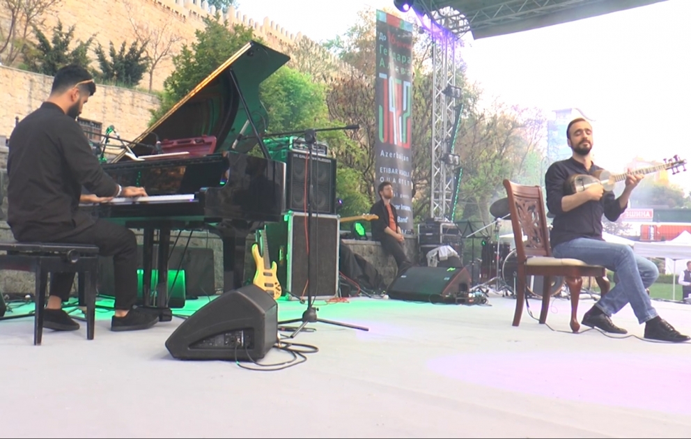 Kiyevdə ümummilli lider Heydər Əliyevin xatirəsinə həsr olunmuş etno-caz festivalı keçirilib VİDEO