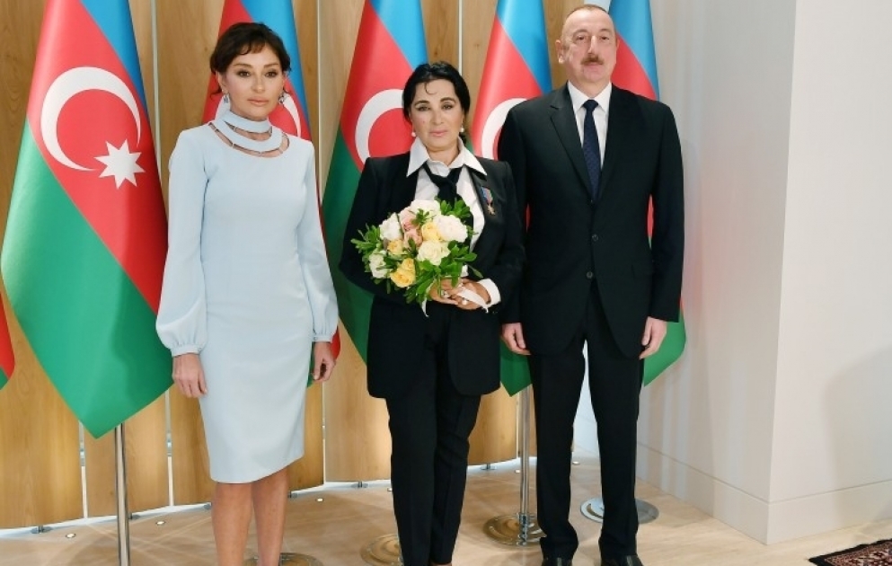 Prezident İlham Əliyev və birinci xanım Mehriban Əliyeva Ümumrusiya Bədii Gimnastika Federasiyasının prezidenti ilə görüşüblər YENİLƏNİB VİDEO
