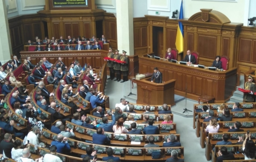 Prezident Vladimir Zelenski Ukrayna xalqına sədaqət andı içib VİDEO