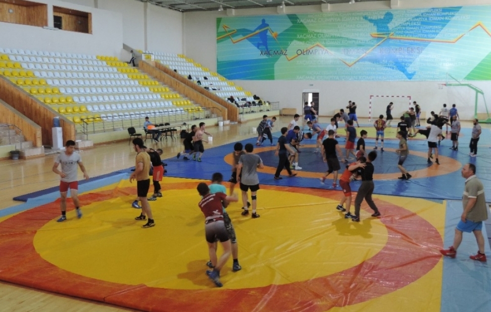 Yeniyetmə güləşçilərimiz Avropa çempionatında yüksək əyarlı medallar qazanmağa iddialıdırlar VİDEO