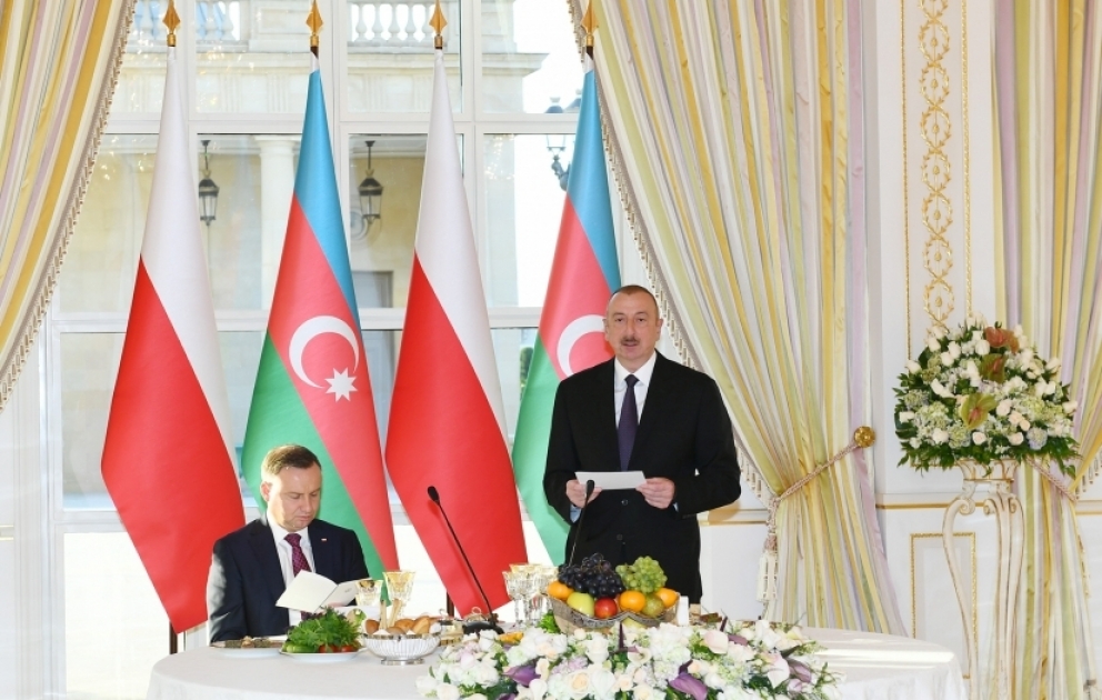 President Ilham Aliyev hosted official reception in honor of Polish President Andrzej Duda VIDEO
