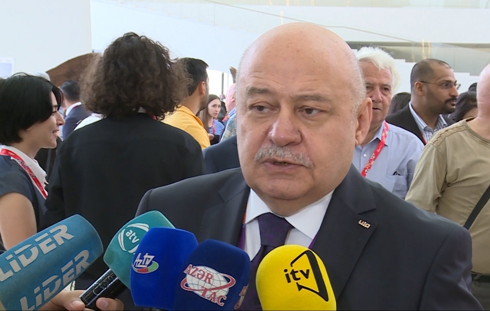 Elbay Qasımzadə: Beynəlxalq Memarlıq Forumunun Bakıda keçirilməsi Azərbaycana olan etimadın nəticəsidir VİDEO