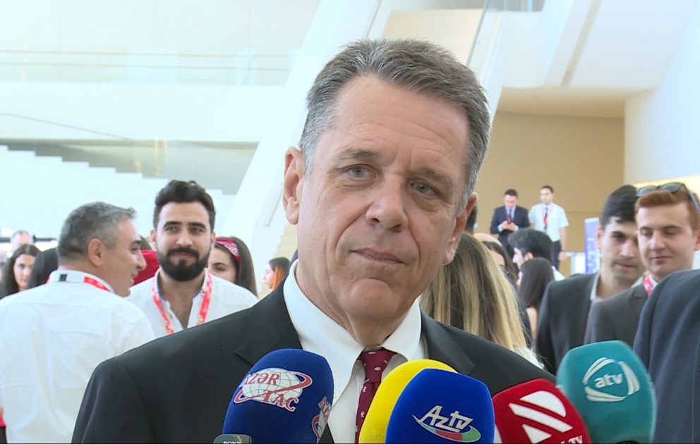 Tomas Vonye: Bakıda keçmişlə müasirliyin vəhdəti xüsusi bir gözəllik yaradır VİDEO
