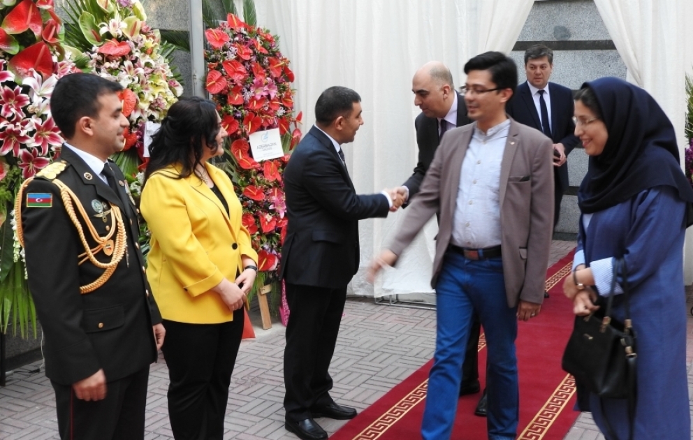 Tehranda Azərbaycanın Respublika Gününə və diplomatik xidmət orqanlarının 100 illik yubileyinə həsr olunmuş rəsmi qəbul keçirilib VİDEO