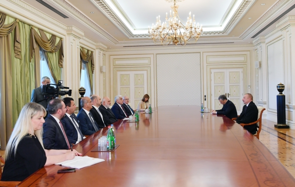 President Ilham Aliyev received delegation led by vice-speaker of Grand National Assembly of Turkey VIDEO