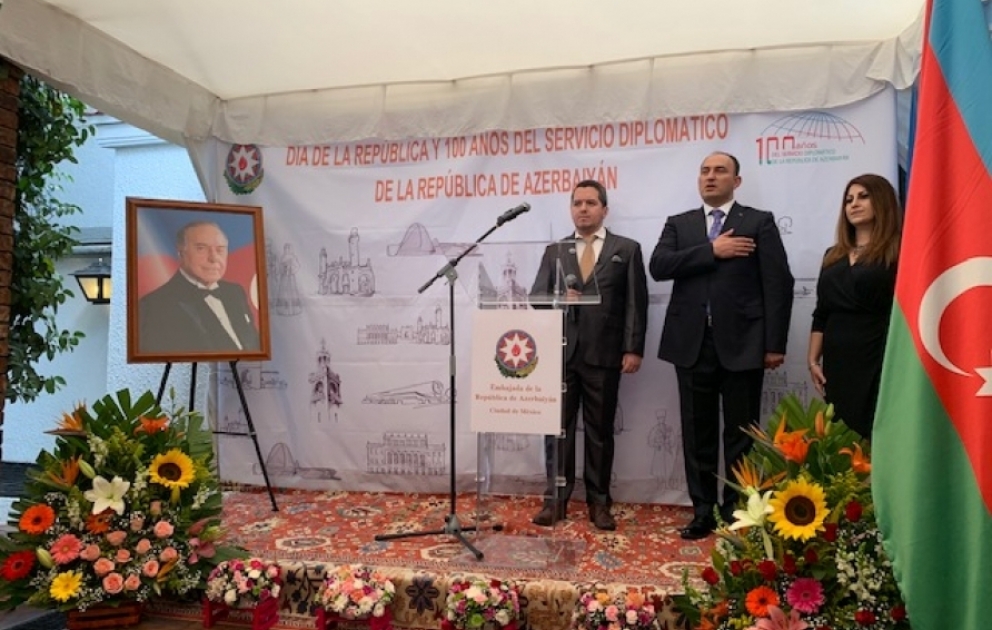 Respublika Günü və Azərbaycanın diplomatik xidmət orqanlarının 100 illiyi Meksikada da qeyd olunub VİDEO