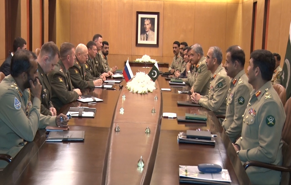 Commander in Chief Russian Ground Forces meets Pakistan Army Chief VIDEO
