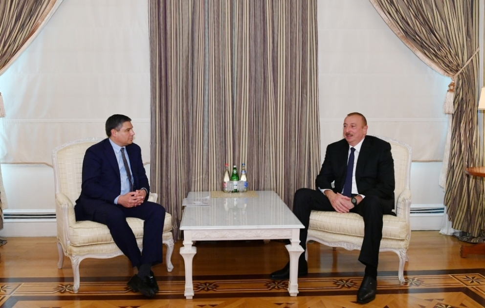 Prezident İlham Əliyev “Baker Hughes, a GE company” şirkətinin rəhbərini qəbul edib VİDEO
