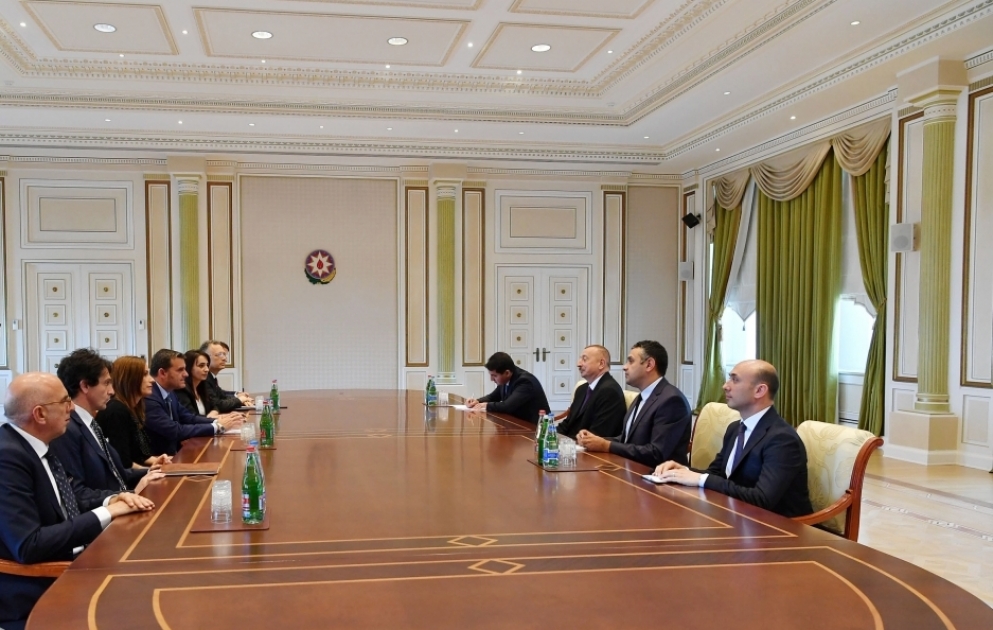 Prezident İlham Əliyev İtaliyanın Turizm, Meşəçilik, Qida və Kənd Təsərrüfatı nazirinin rəhbərlik etdiyi nümayəndə heyətini qəbul edib YENİLƏNİB VİDEO