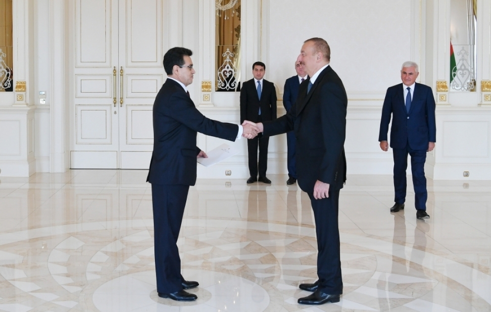Президент Ильхам Алиев принял верительные грамоты новоназначенного посла Колумбии в Азербайджане  ОБНОВЛЕНО ВИДЕО