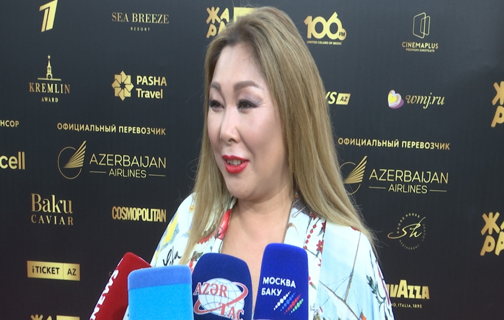 Анита Цой: Желаю фестивалю «Жара», городу Баку только процветания ВИДЕО