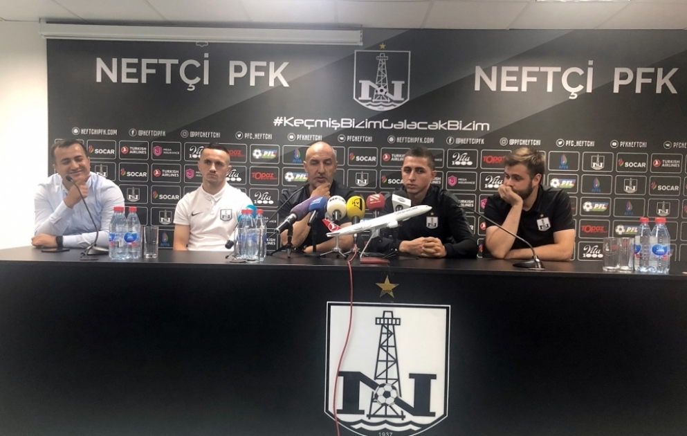 “Neftçi”nin baş məşqçisi: Sabah bizi çətin və maraqlı oyun gözləyir VİDEO