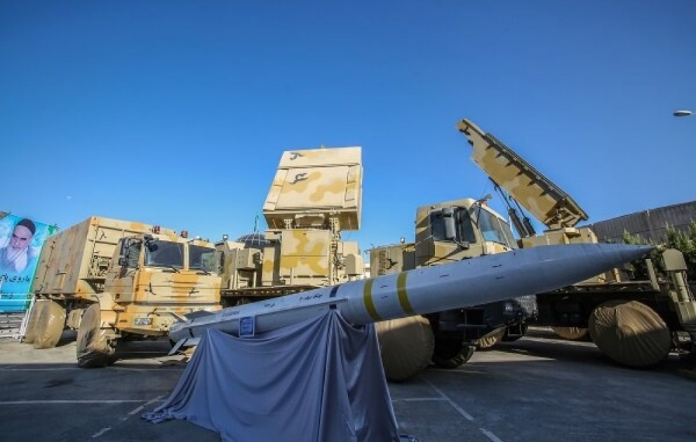 İran yeni raketini sınaqdan keçirib VİDEO