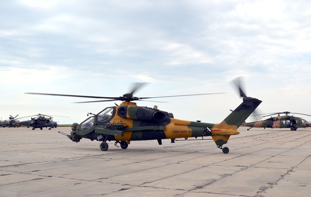 Bei Flugmanövern “TurAz Adler-2019“ kommen auch Militärhubschrauber zum Einsatz VIDEO
