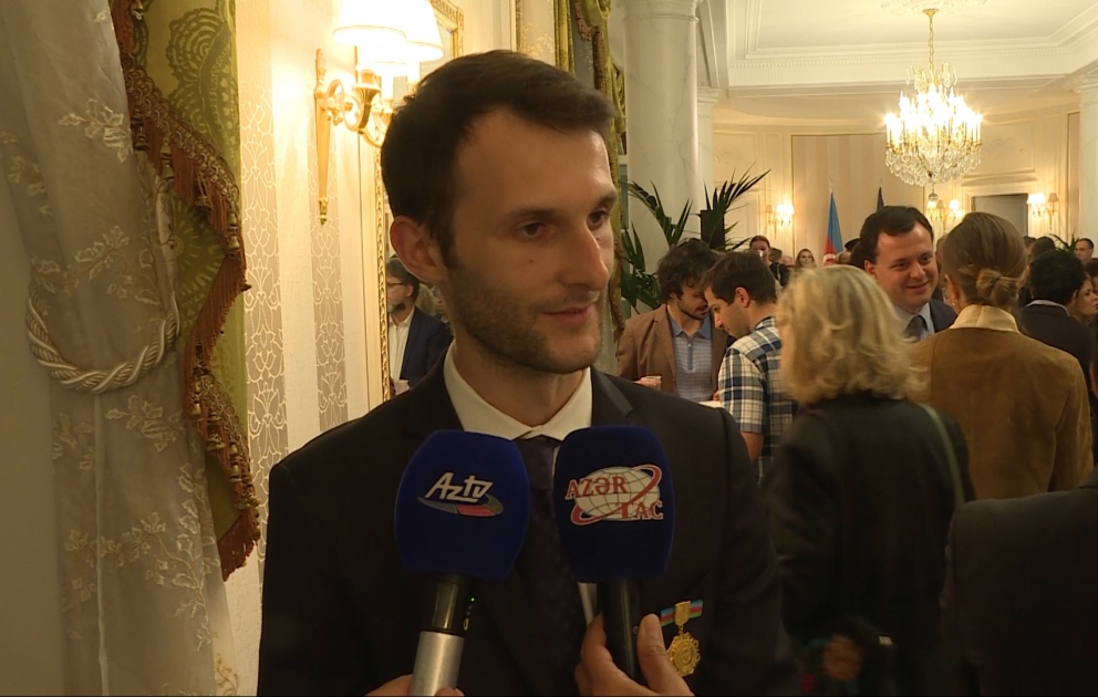 Benjamin Hacıbəyli: “Azərbaycan Xalq Cümhuriyyətinin 100 illiyi” medalı ilə təltif olunmağım mənim üçün böyük şərəfdir VİDEO
