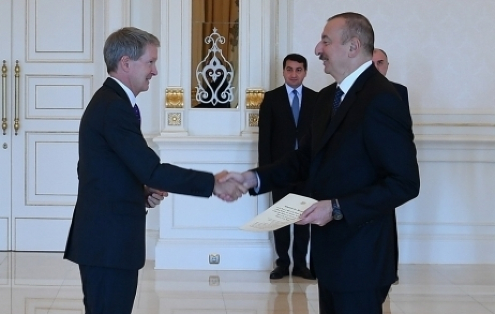 President Ilham Aliyev received credentials of incoming UK ambassador VIDEO