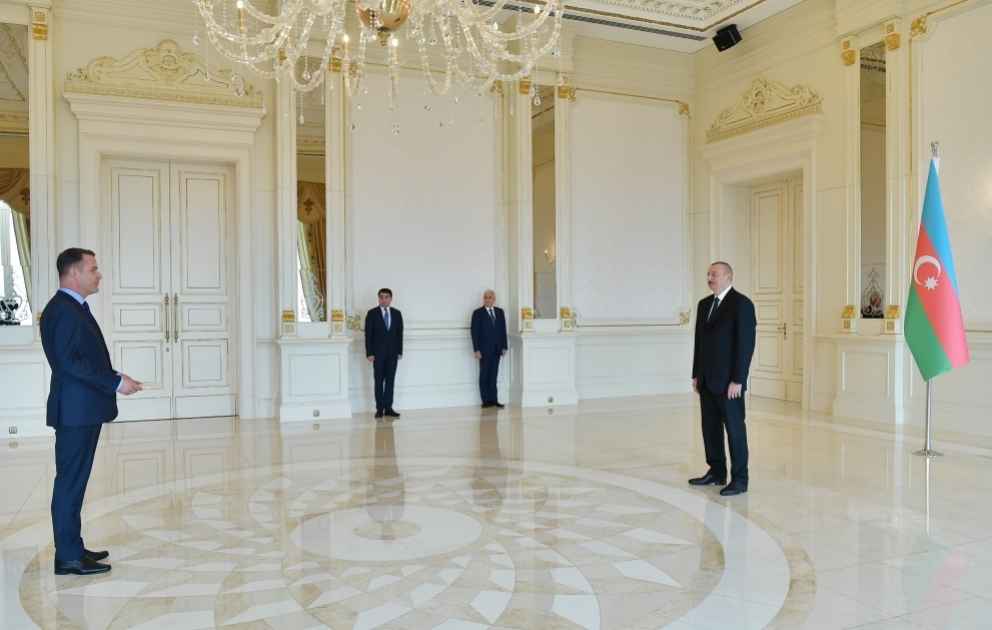 Präsident Ilham Aliyev empfängt neuen litauischen Botschafter VİDEO