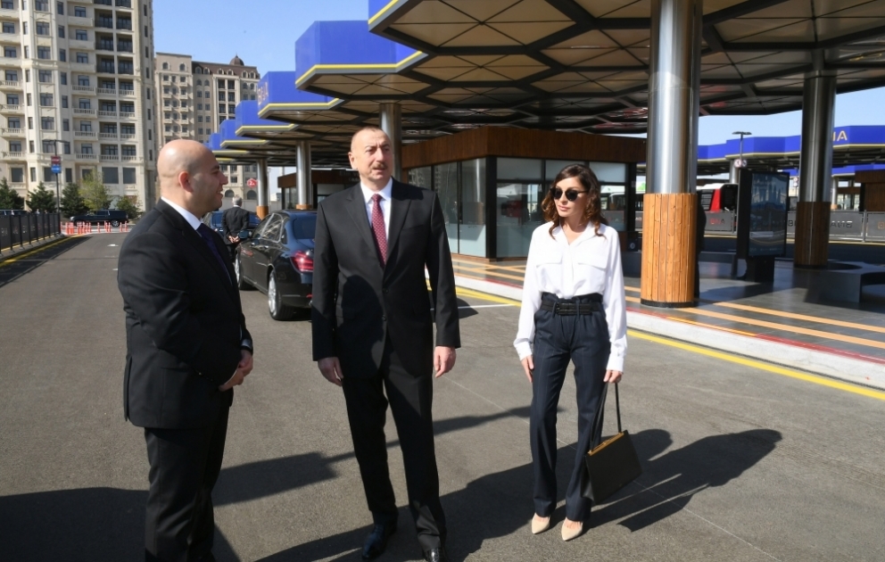 Inauguration du Centre d’échange des transports « Koroglu » de l’Agence de Transports de Bakou Le président Ilham Aliyev et la première dame Mehriban Aliyeva ont été présents à la cérémonie VIDEO